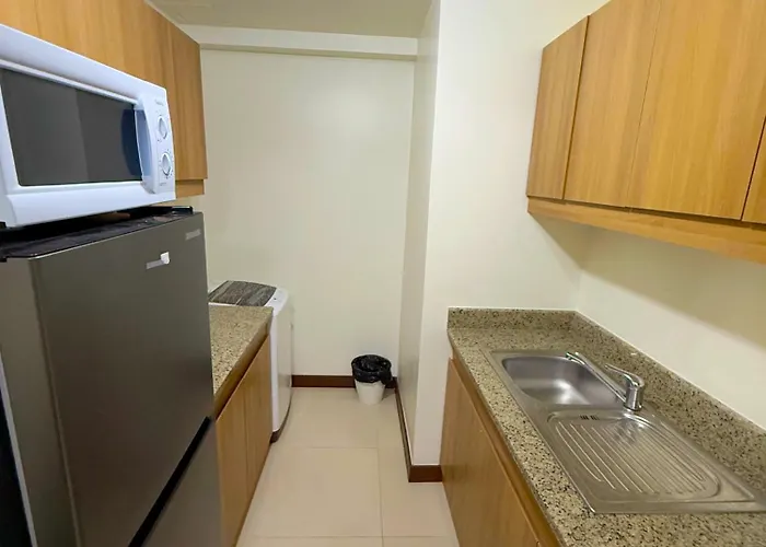 Vincondotel Near Bgc 2br Fairlane 2409 Aparthotel Manila