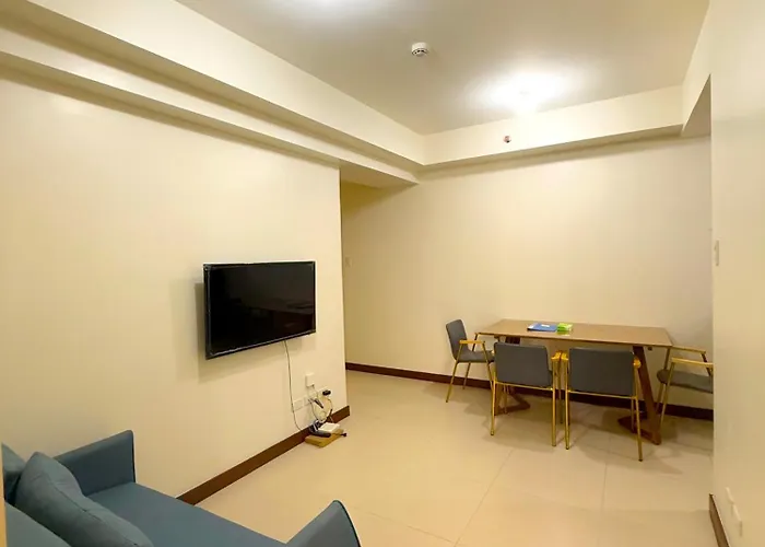 Vincondotel Near Bgc 2br Fairlane 2409 *