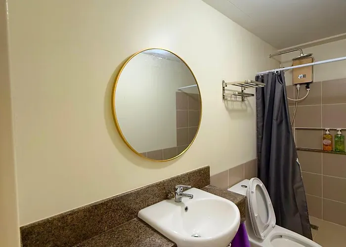 Vincondotel Near Bgc 2br Fairlane 2409 Manila