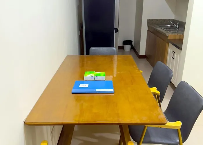 Aparthotel Vincondotel Near Bgc 2br Fairlane 2409 *